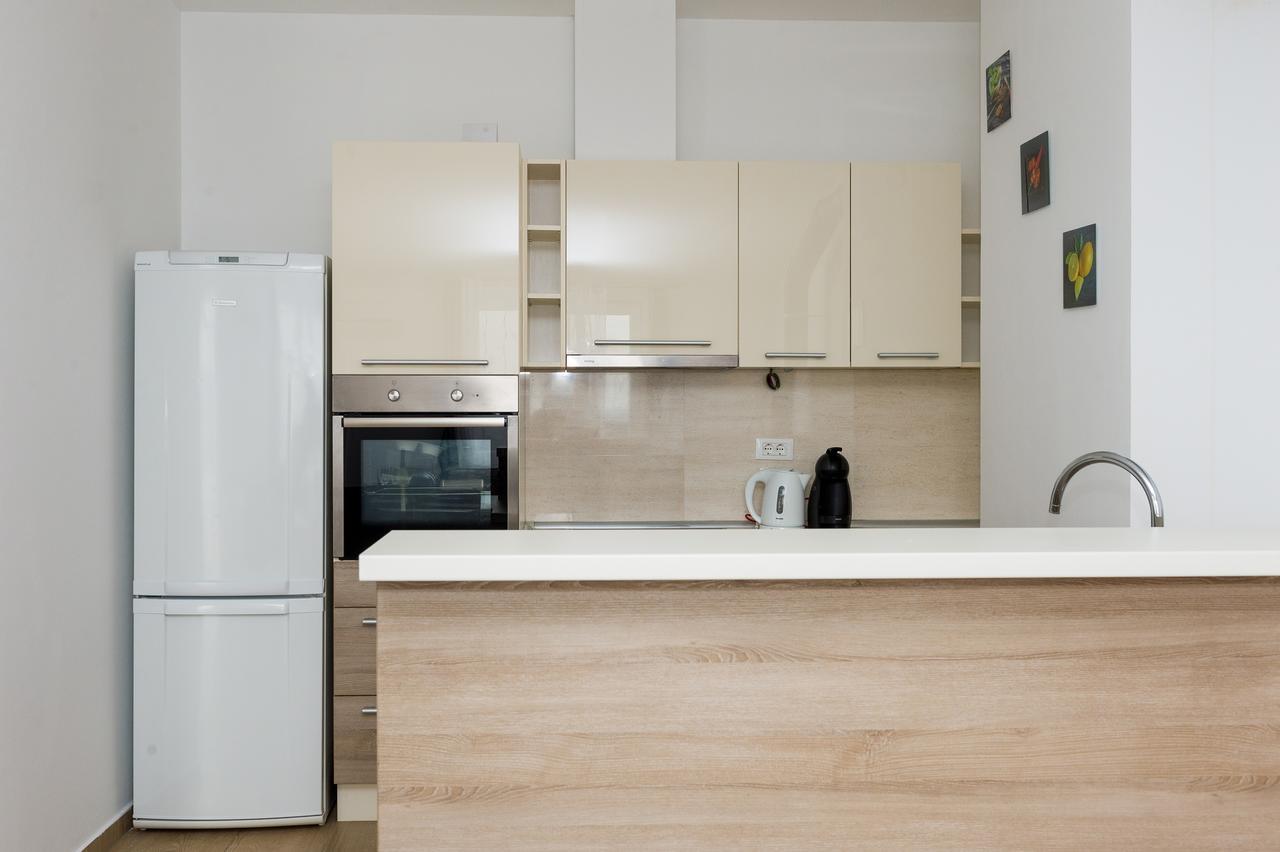 Apartments Sky Шибеник Екстер'єр фото