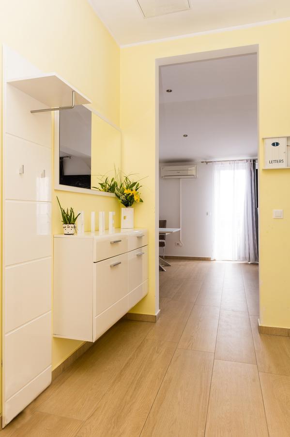 Apartments Sky Шибеник Екстер'єр фото