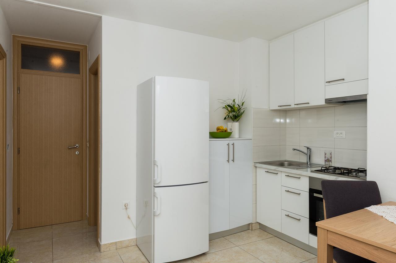 Apartments Sky Шибеник Екстер'єр фото