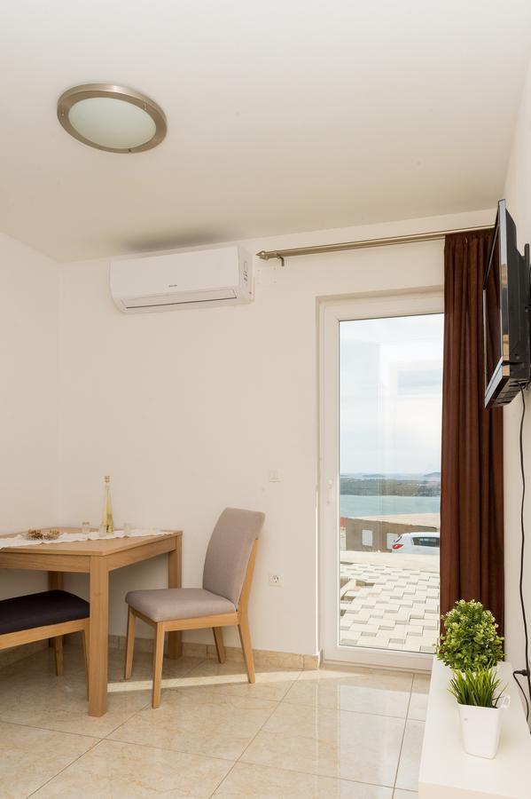 Apartments Sky Шибеник Екстер'єр фото